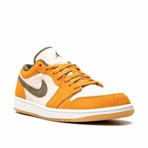 Nike Air Jordan 1 low SE - Curry Men’s size 8.5
